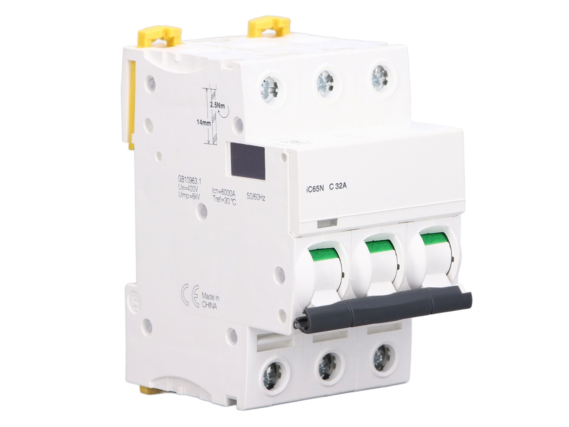Disjuntor Automático 2p 1000V 63A para Residencial com Capacidade de Ruptura 6000A | S/MARCA