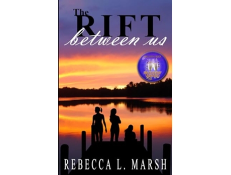 Livro The Rift Between Us de Rebecca L Marsh (Inglês)