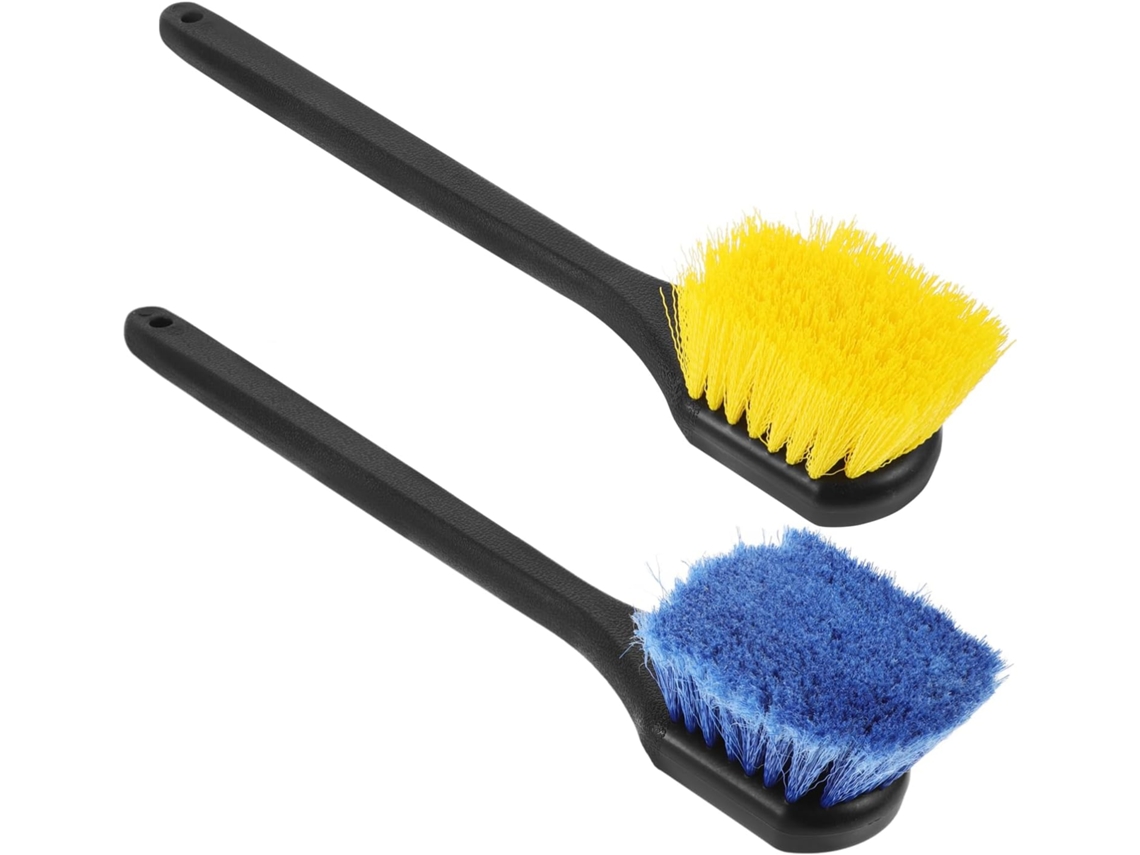 Varredora de pneus de plástico resistente, composta por 2 peças.