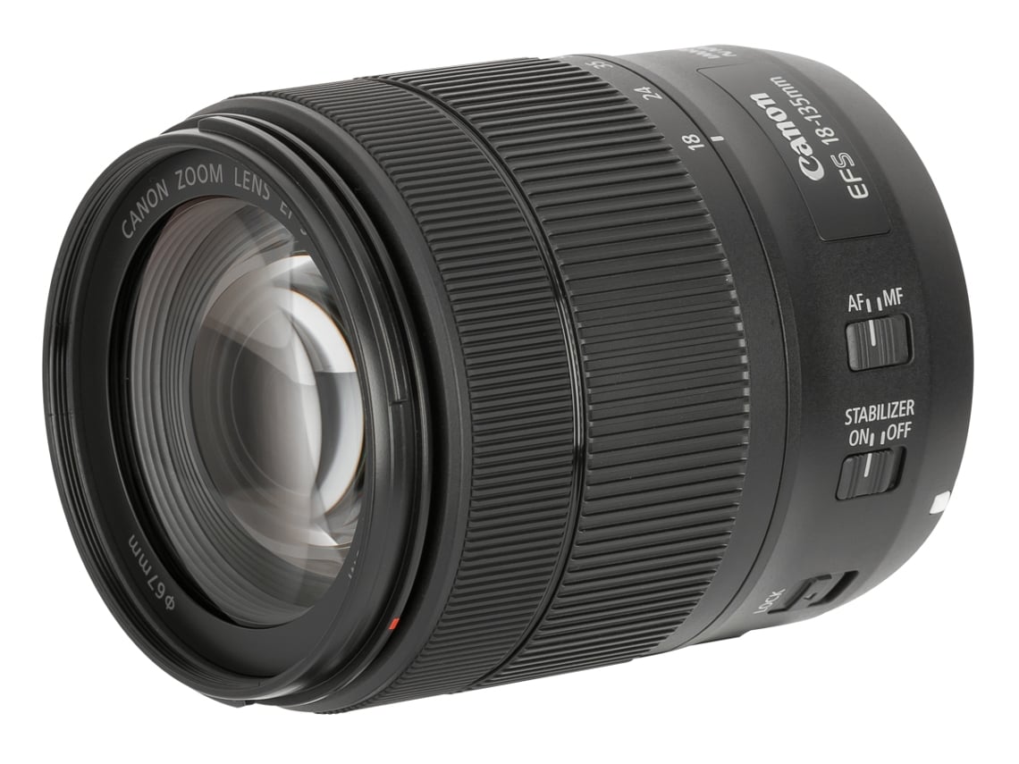 Objetiva CANON EF-S 18-135mm F:3.5-5.6 USM (Encaixe: Canon EF-S - Abertura: f/22-38 - f/3.5)