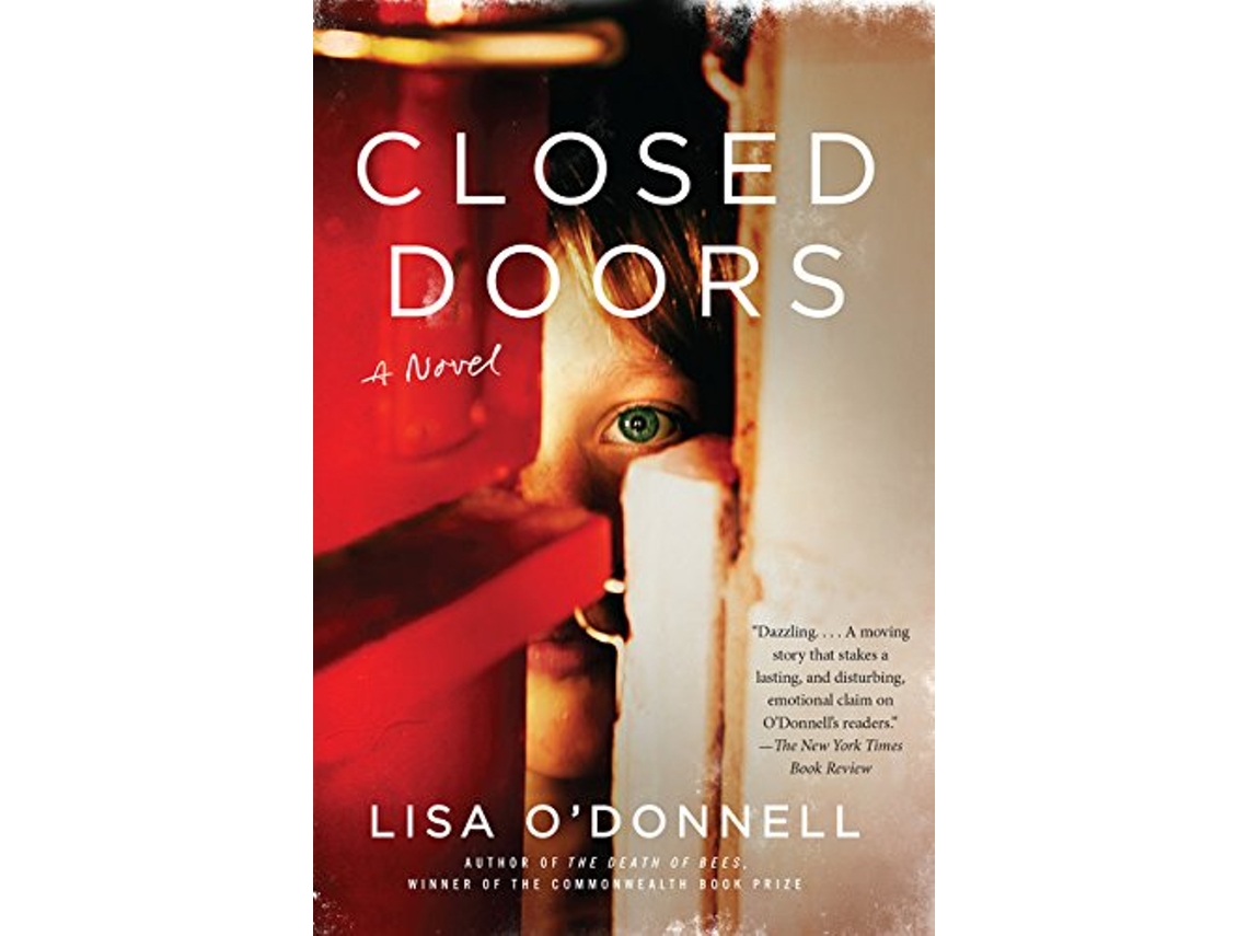 Livro Closed Doors de Lisa O'Donnell (Inglês)