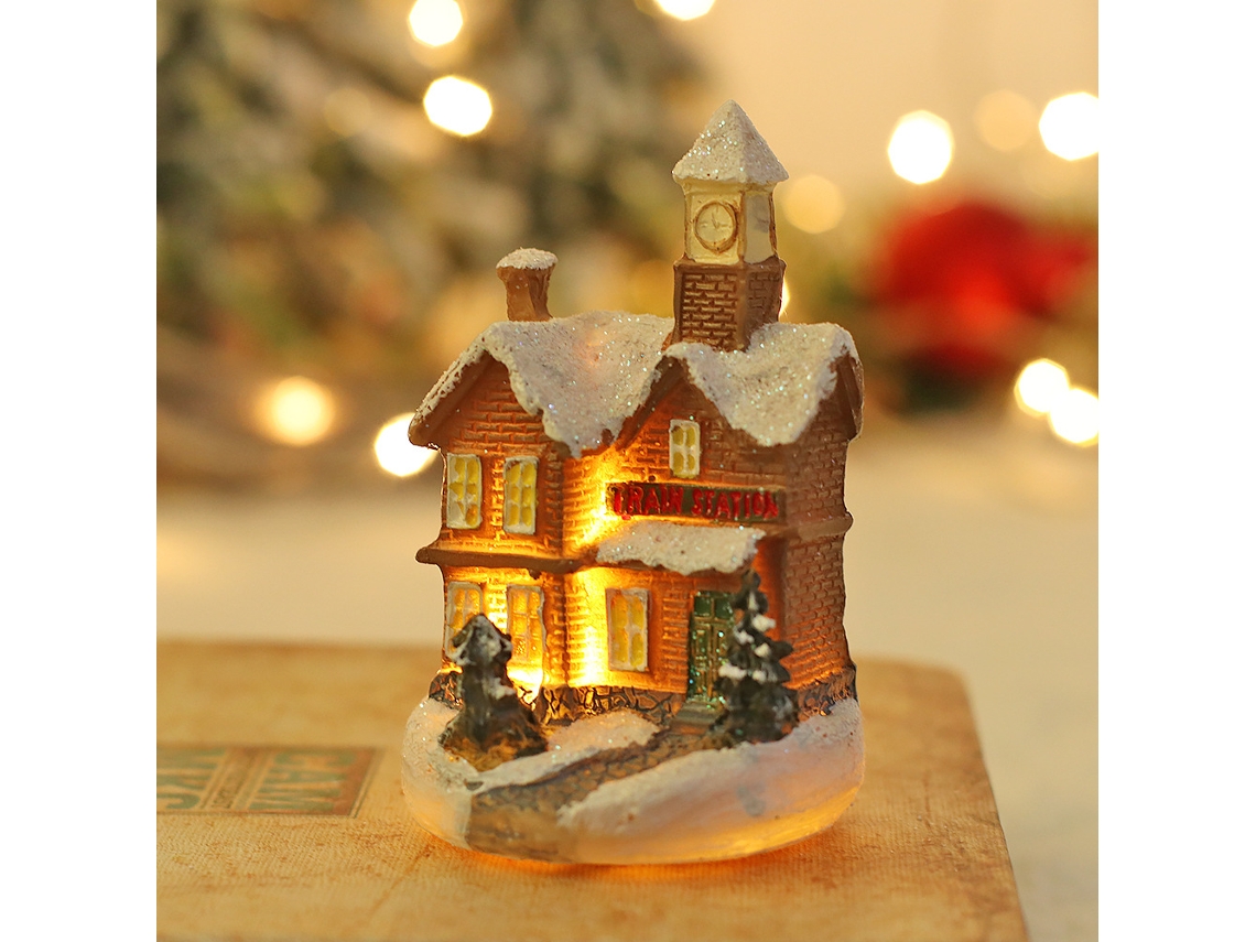 Casa De Natal Iluminada Com Vila