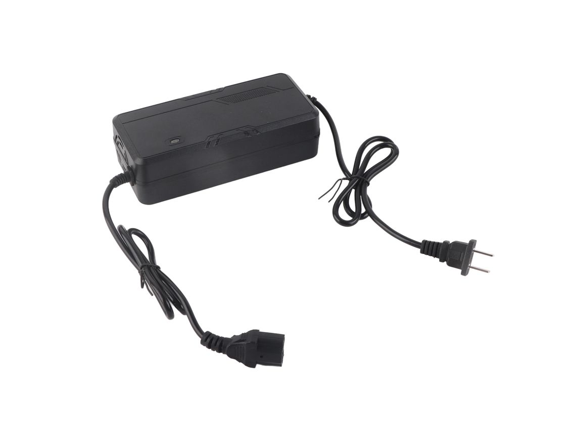 Carregador De Bateria Li 54.6v 2a Para Bicicleta Elétrica E Motocicleta Elétrica Com Função De Carregamento Rápido
