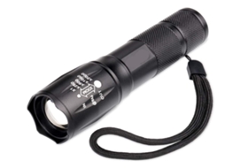 Lanterna À Prova D'Água com Zoom Luz de Acampamento Preta YIZHOOD