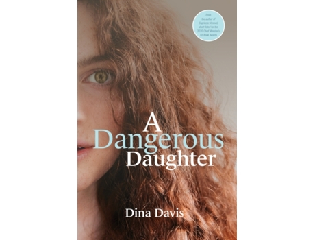 Livro A Dangerous Daughter Dina Davis (Inglês)