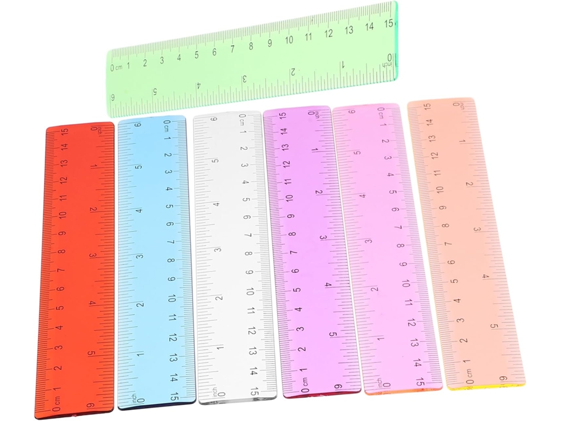 Régua transparente e colorida de 15 cm, conjunto de 14 peças, em plástico.