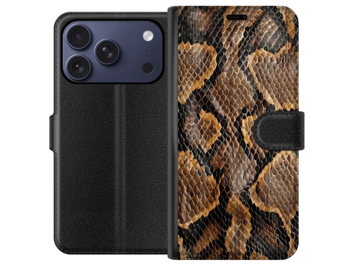 Capa Carteira Compatível Com Apple Iphone 17 Pro. Imagem Em Close-up De Pele De Cobra Com Padrão Natural Em Tons De Marrom E Preto, Com Textura.