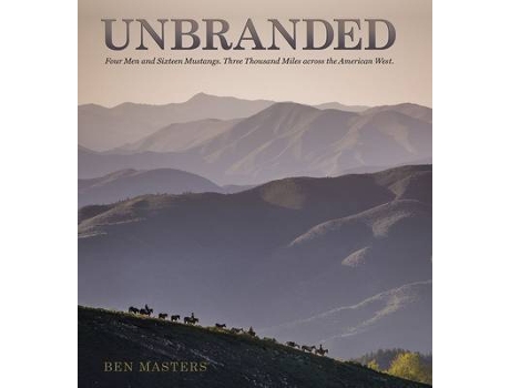 Livro unbranded de ben masters (inglês)