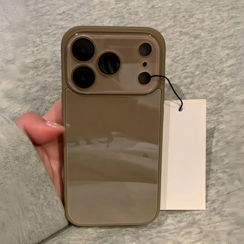 Capa Protetora Para Câmera De Iphone (iphone 17 Pro Marrom), Com Parte Traseira Rígida E Resistente A Impactos Em Vidro Temperado.