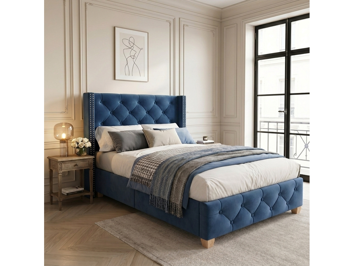 Cama Estofada Em Azul De Veludo Com Estrado