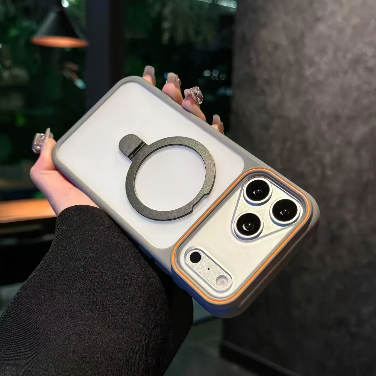 Capa Magsafe Para Iphone 14 Plus (cinza) Com Suporte Magnético Semitransparente.