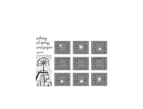 Livro A Thing of String and Paper de Regi Weile (Inglês)