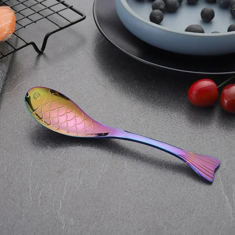 Colheres de Aço Inoxidável em Formato de Peixe , Próprias para Alimentos, Ideais para Sobremesas com Sorvete. MDUG (coloridas, 13,2 Cm, 3 Peças)