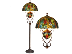 Luminária De Chão Estilo Tiffany Vintage Com Cúpula Vitral Motivos Pastorais Uvas, 3 Lâmpadas, 165cm De Altura, Soquetes