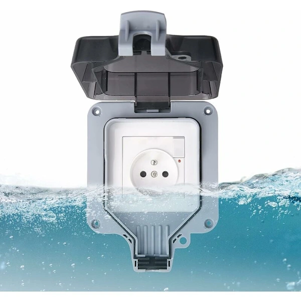 Tomada Ip66 com Interruptor BRILVIBERA