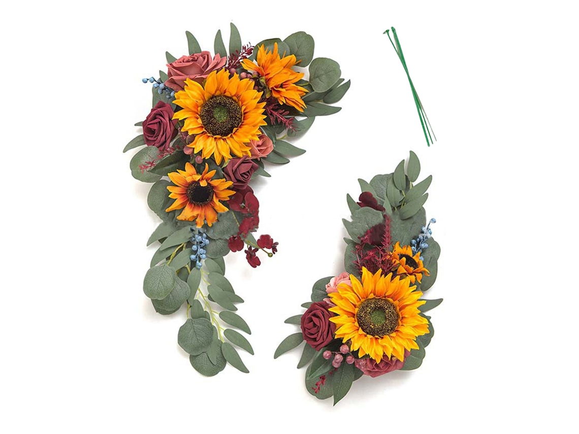 Arco de Casamento com Arranjo Floral Triangular LAXISCREED