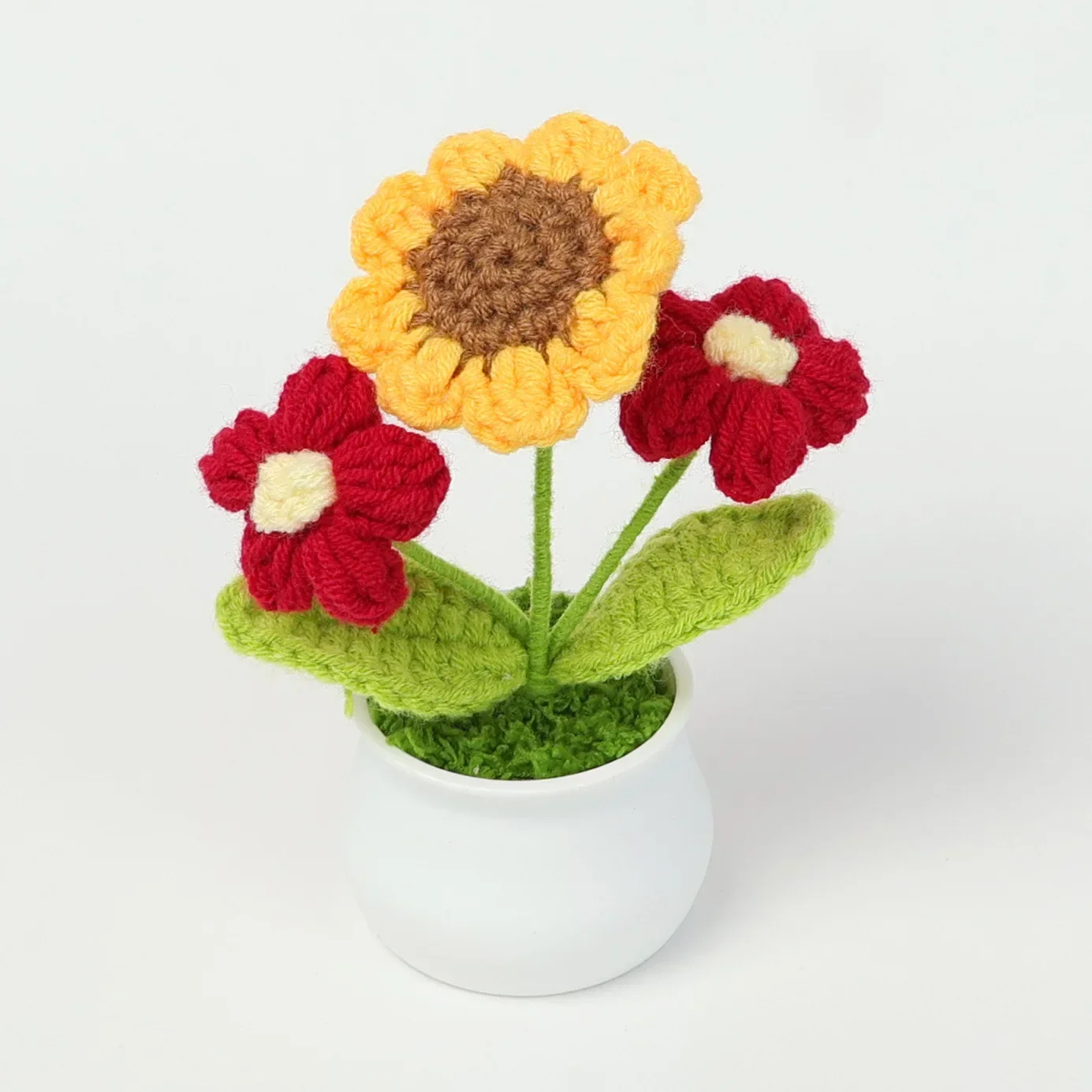 Flor De Girassol Tricotada Em Crochê, Um Lindo Vaso De Flores Artificiais Criativas.