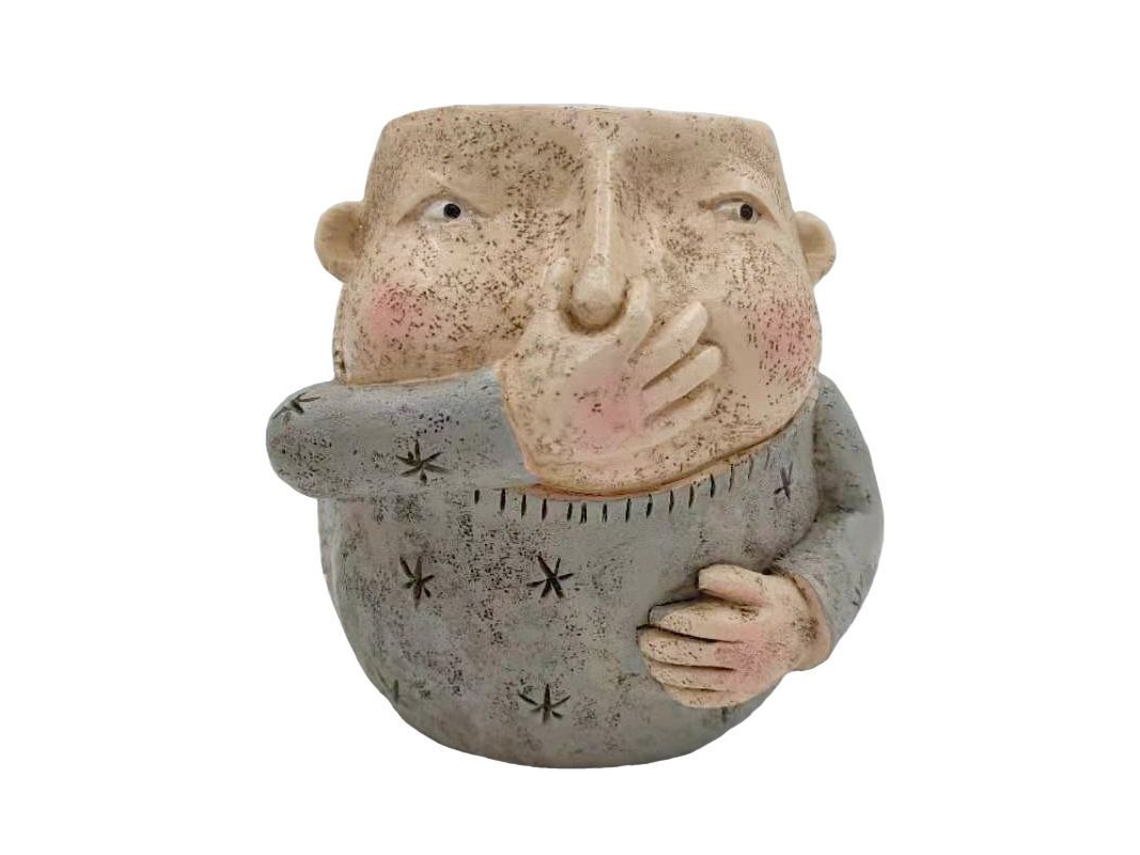 Escultura De Niño Tapando Nariz Decoración Baño Divertida Material Resina Gris