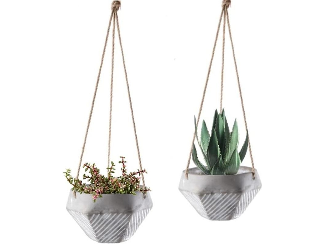 Conjunto de 2 vasos suspensos de cimento com corda de vime ajustável para plantas suculentas e cactos de interior.