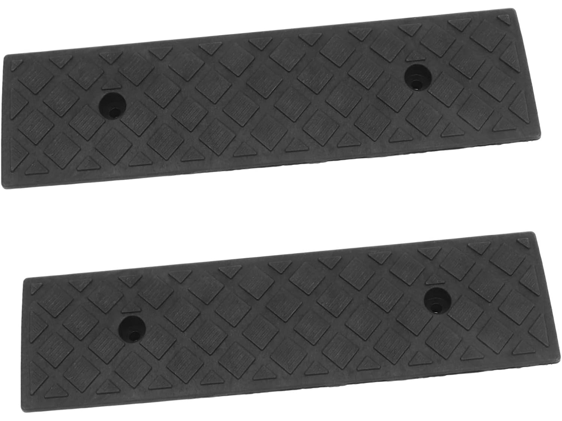 Conjunto De 2 Peças De Soleiras Modulares, Duráveis E Antiderrapantes Em Plástico Para Carros E Superfícies De Carga.