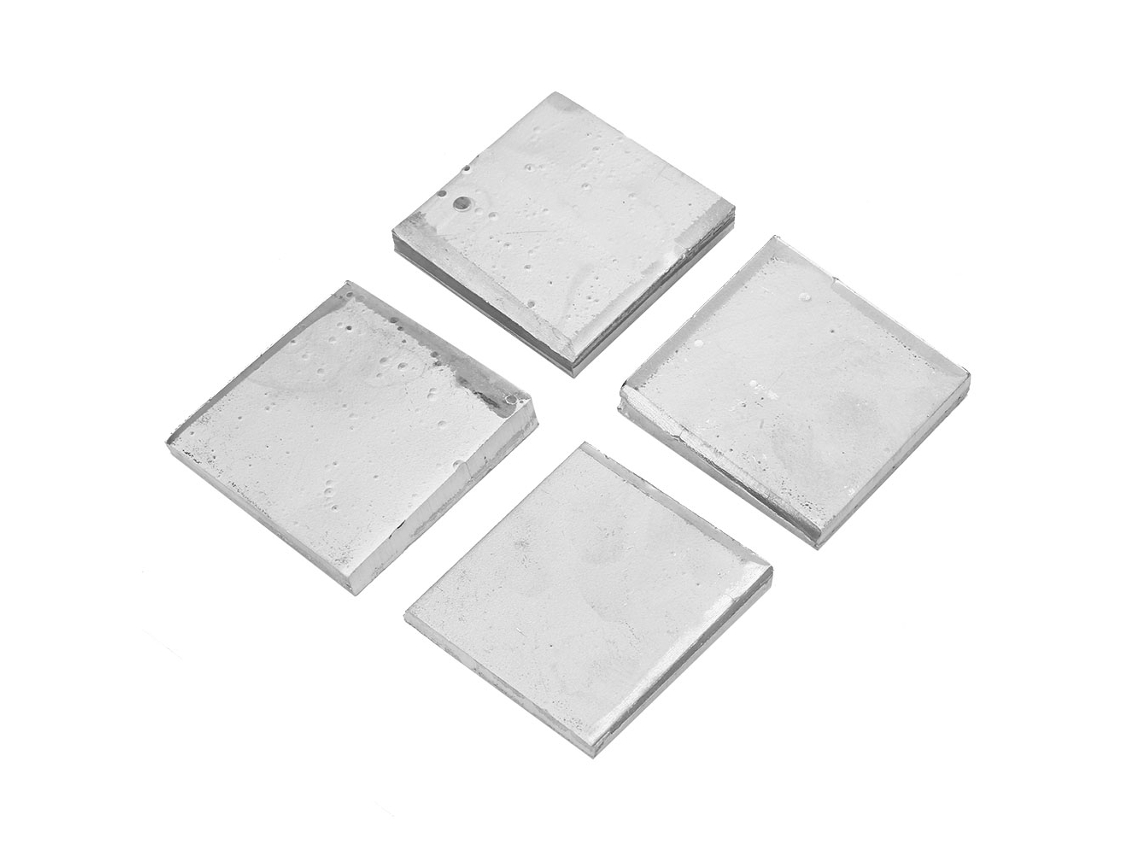 Placas de níquel de alta pureza para galvanoplastia.