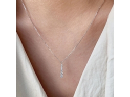 um Colar Simples e Elegante de uma Peça em Prata de Lei 925, com um Pingente Geométrico Degradê de Zircônia. MDUG (ouro Branco)