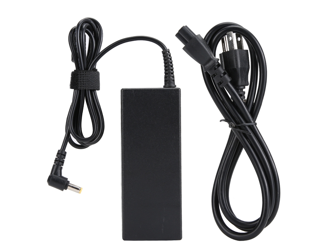 Adaptador De Alimentação Para Computador Fujitsu Amilo M6800 M6300.