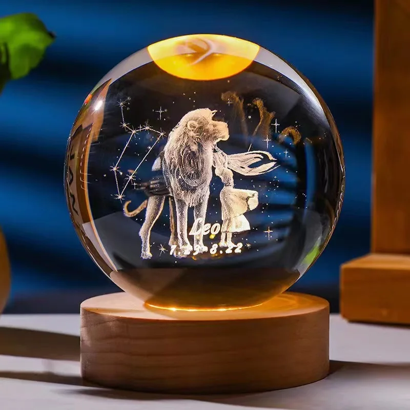Bola de Cristal de 6,8cm com Doze Constelações, Base de Madeira com Led MDUG (leão 8x8cm com Luz)
