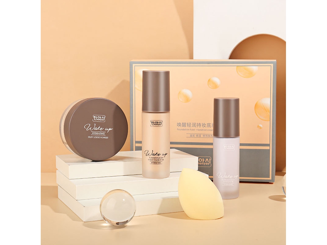 Conjunto de presente com base de maquiagem leve