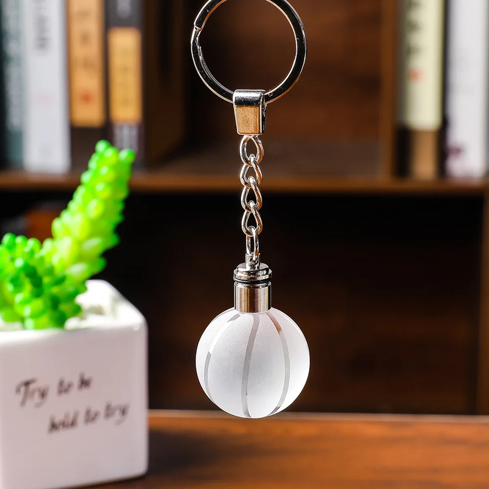 Chaveiro/pingente de Bolsa com Cristal Luminoso de 3 Cm, Modelo Bola de Vidro MDUG (basquete)