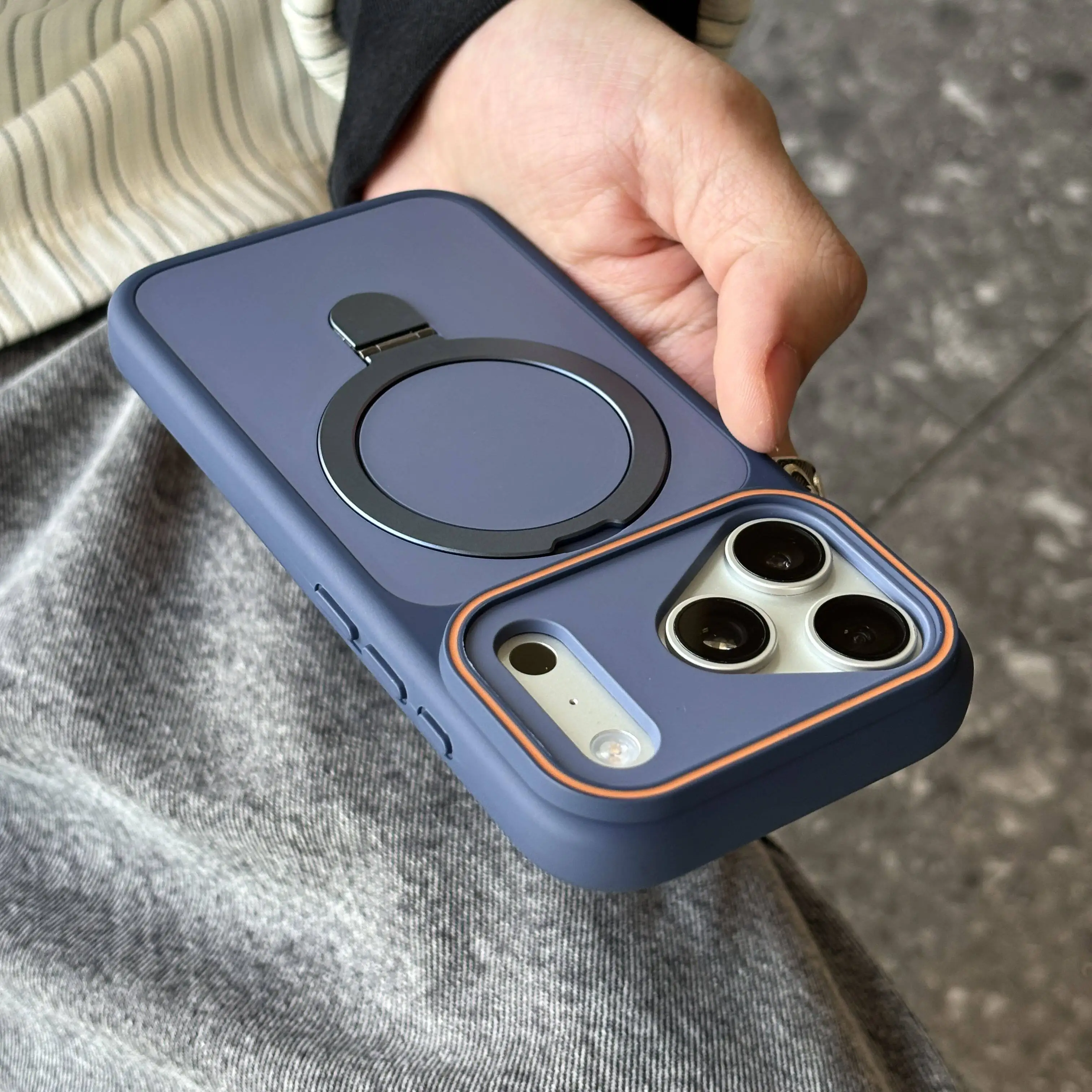 Capa Para Celular Com Suporte, Acabamento Fosco E Resistente A Impactos (azuis, Para Iphone 16 Pro) Com Função Magnética.