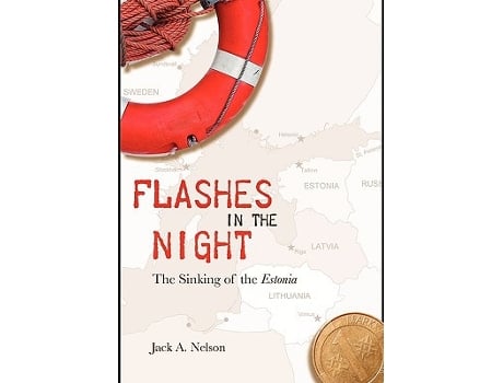 Livro Flashes in the Night The Sinking of the Estonia de Jack A Nelson (Inglês)