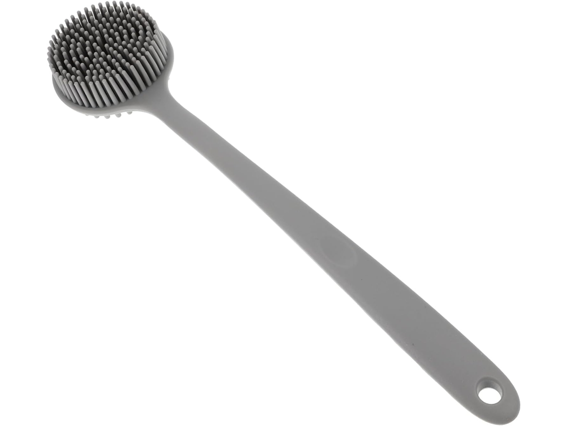 Escova de banho esfoliante em silicone cinza transparente com cabo longo ergonômico.