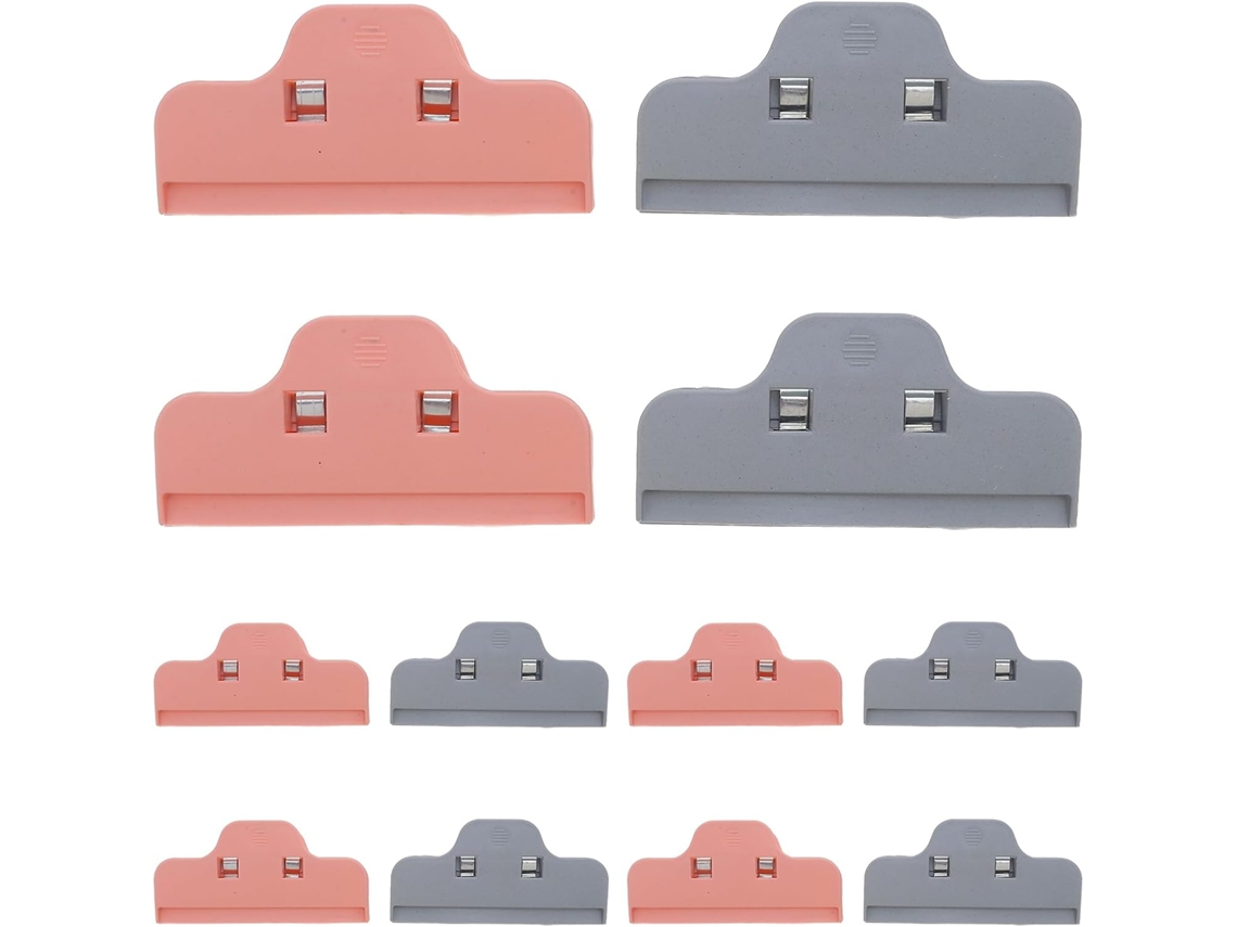 Conjunto de 12 prendedores para sacos plásticos de identificação.
