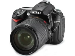 Máquina fotográfica Reflex NIKON D7000 18-105MM G VR