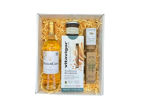 White box Mouton cadet blanc 75 cl - La Plantation Mixture of fleur de sel and lemon spices Kampot pepper sauce - Breadstick - Tapenade