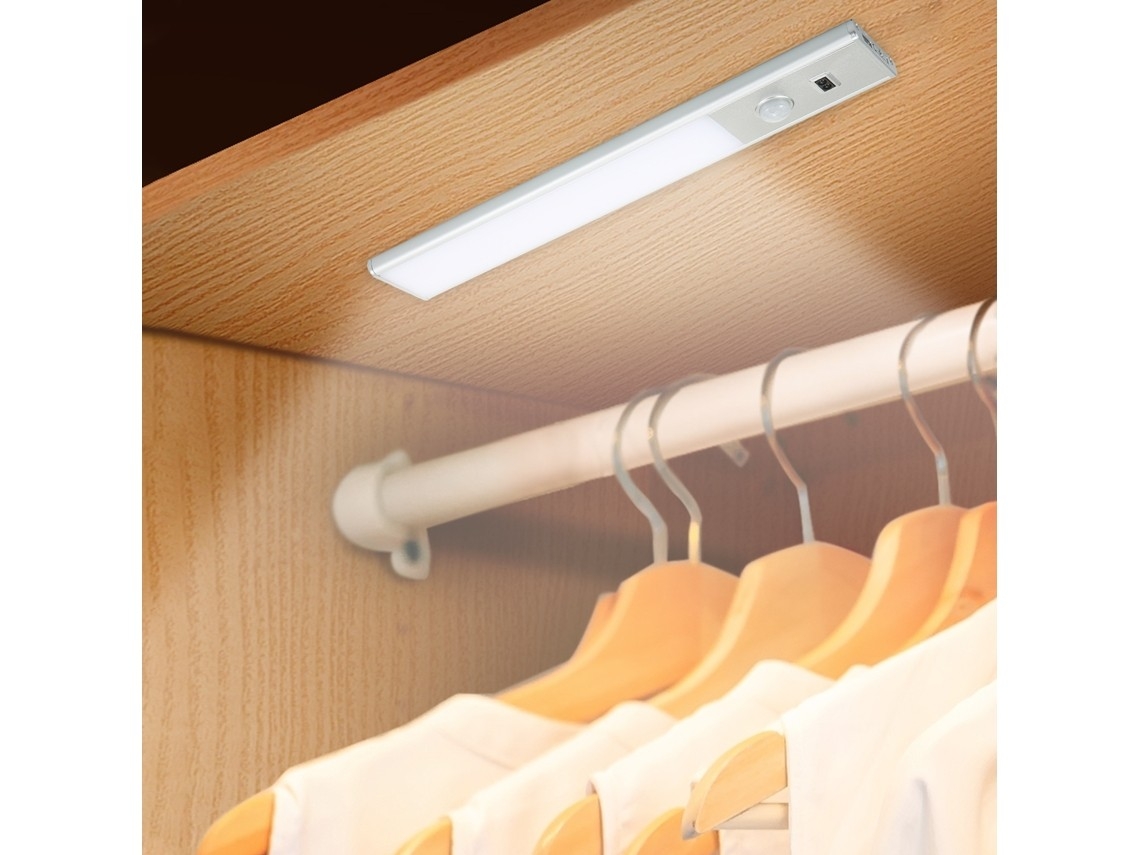 Luminária De Mesa Led -31 Com Sensor Pir/modo Manual, 2 Níveis De Iluminação, Base Magnética E Carregamento Usb-c.