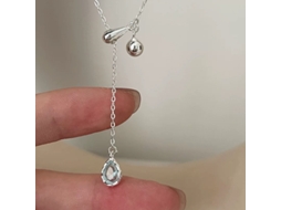 um Colar em Prata de Lei S925 com uma Gema em Formato de Lágrima Azul, Simples e Elegante, com um Fecho Ajustável. MDUG (ouro Branco)
