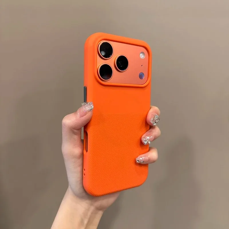 Capa Protetora De Silicone Macio Com Textura Fosca E Pontilhada, Resistente A Impactos (iphone 16 Plus).