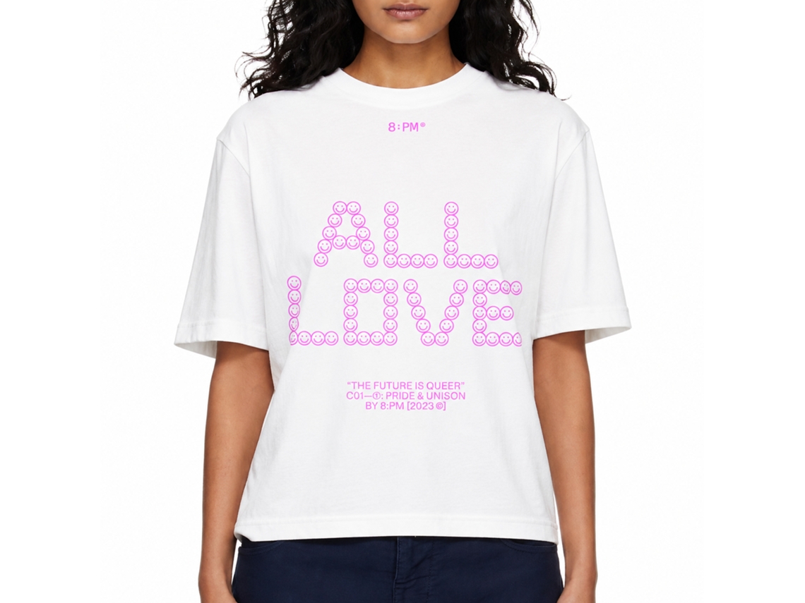 Rockinstone Pride: Camiseta All Love 8:pm com design exclusivo de designer.