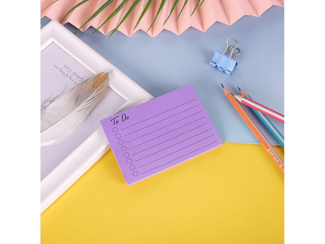 Um Pedaço De Papel Roxo. Os Alunos Podem Usar
