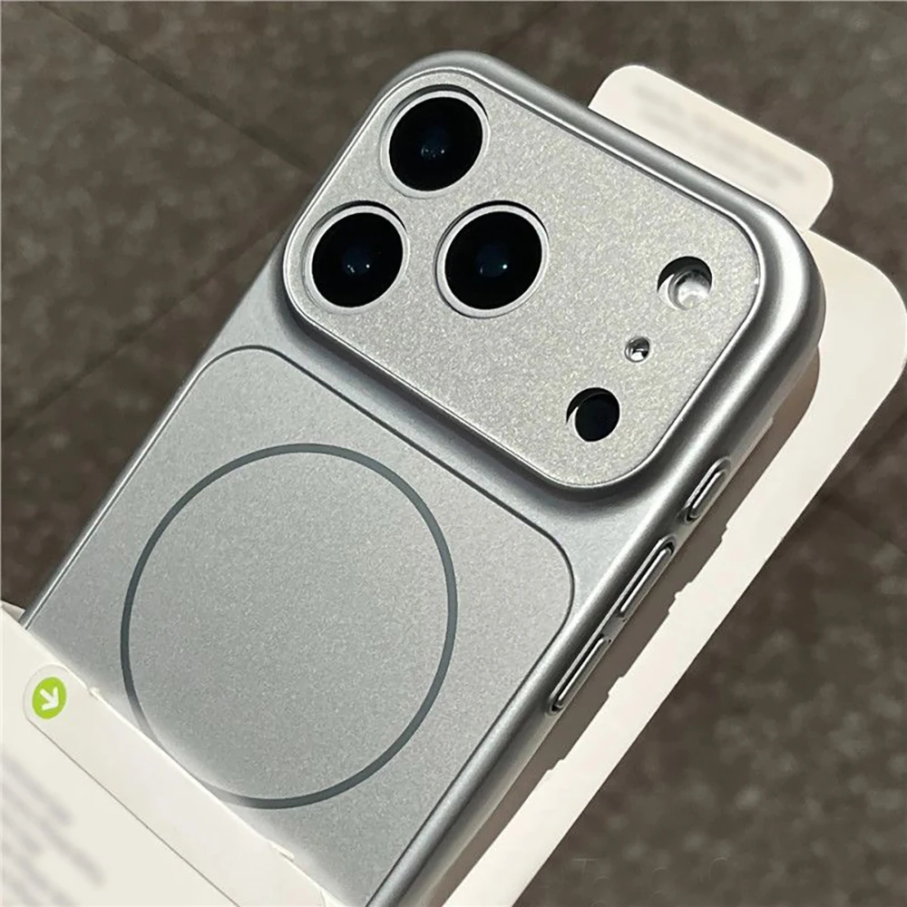 Capa Protetora Rígida De Policarbonato Eletrodepositado (prata) À Prova De Choque, Compatível Com A Função Magnética Magsafe.