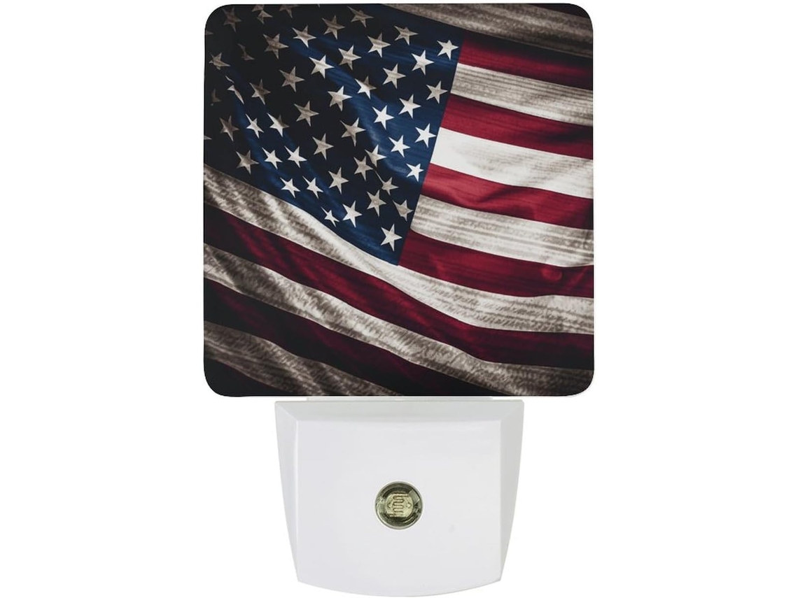 Luminária de parede LED noturna com plugue, acendimento automático, sensor crepuscular automático, ideal para quarto.