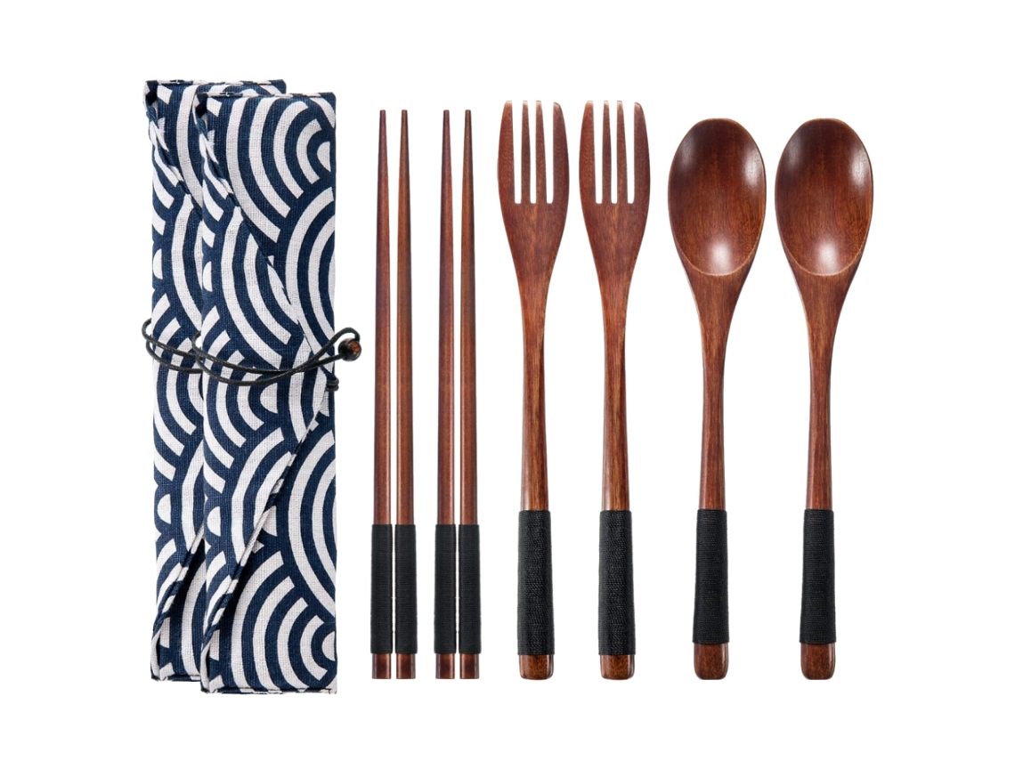 Conjunto de utensílios de madeira