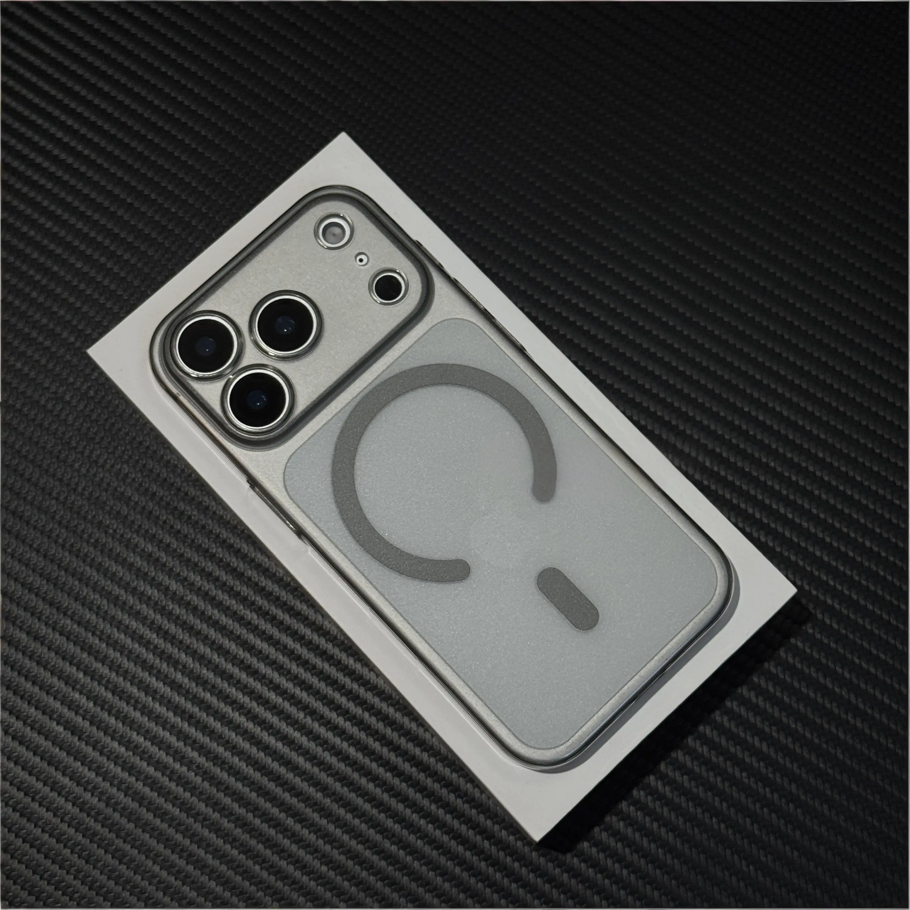 (iphone 15 Plus Cinza) Capa Protetora Ultrafina, Semitransparente, Rígida E Fosca, Resistente A Impactos.