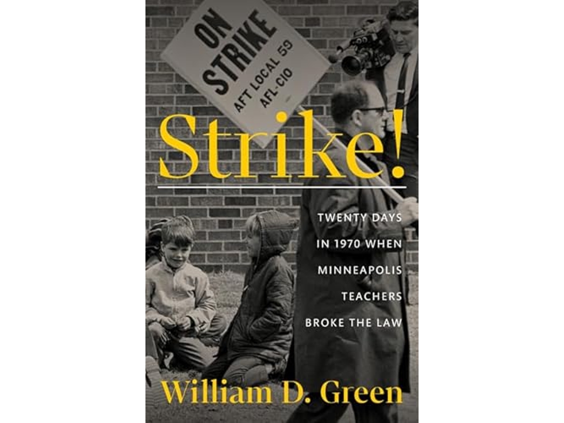Livro Strike! de William D Green (Inglês)
