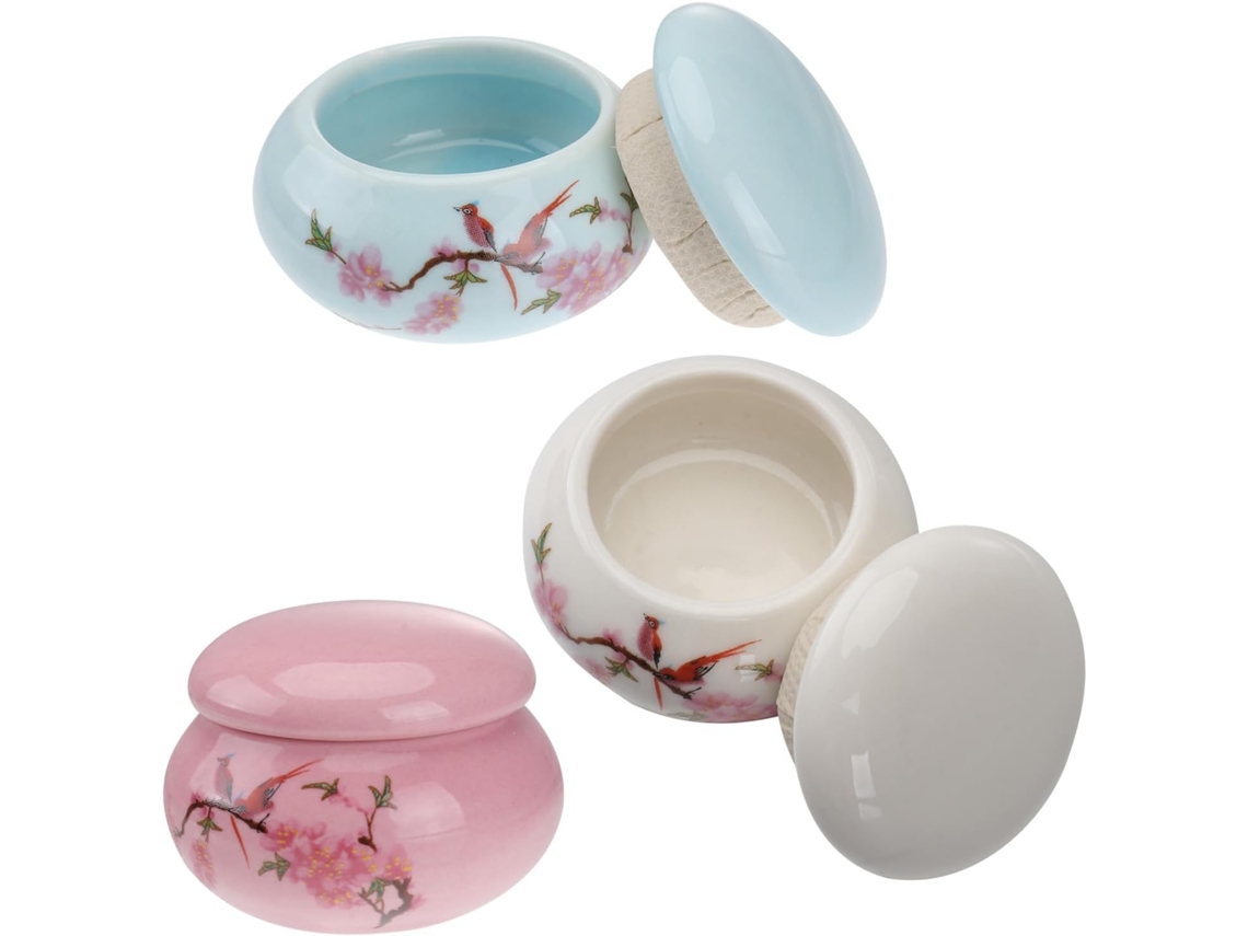 Conjunto de 3 mini vasos de porcelana com tampas para guardar bastões.
