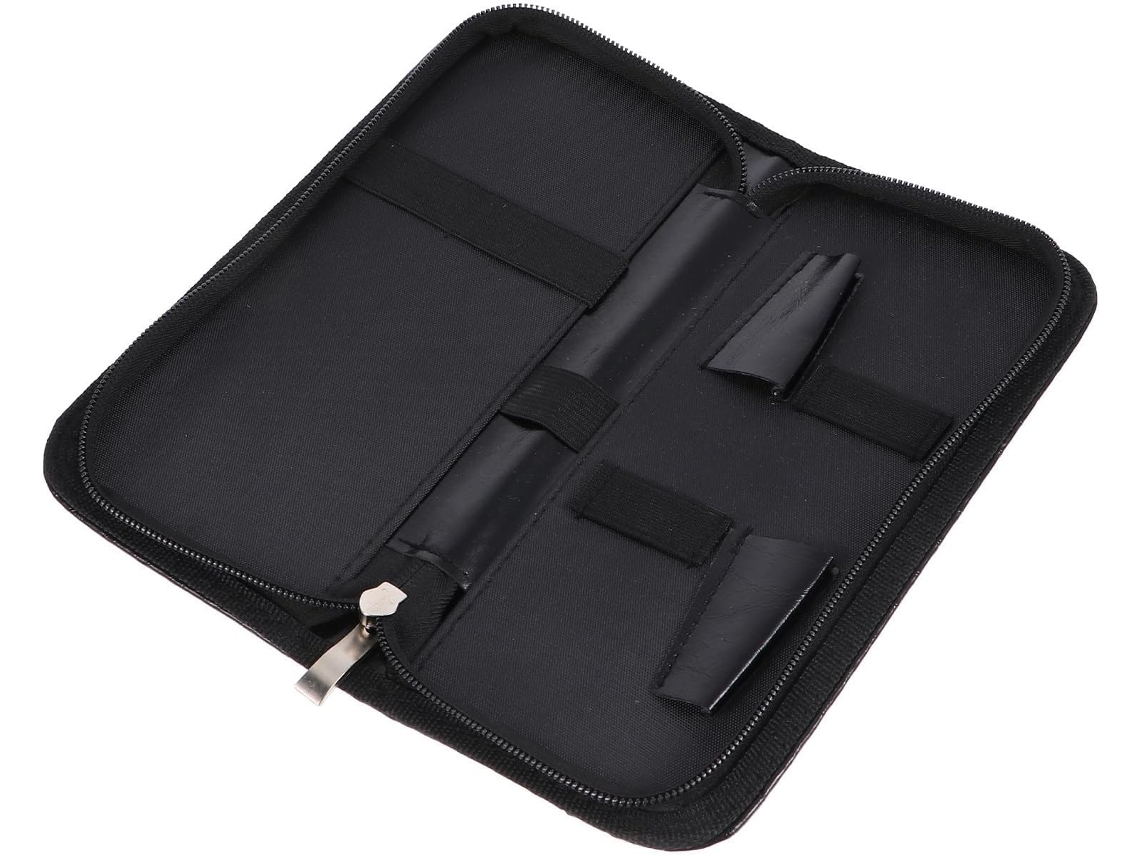Este produto é ideal para guardar tesouros de cabelo em couro preto, fácil de limpar e prático.