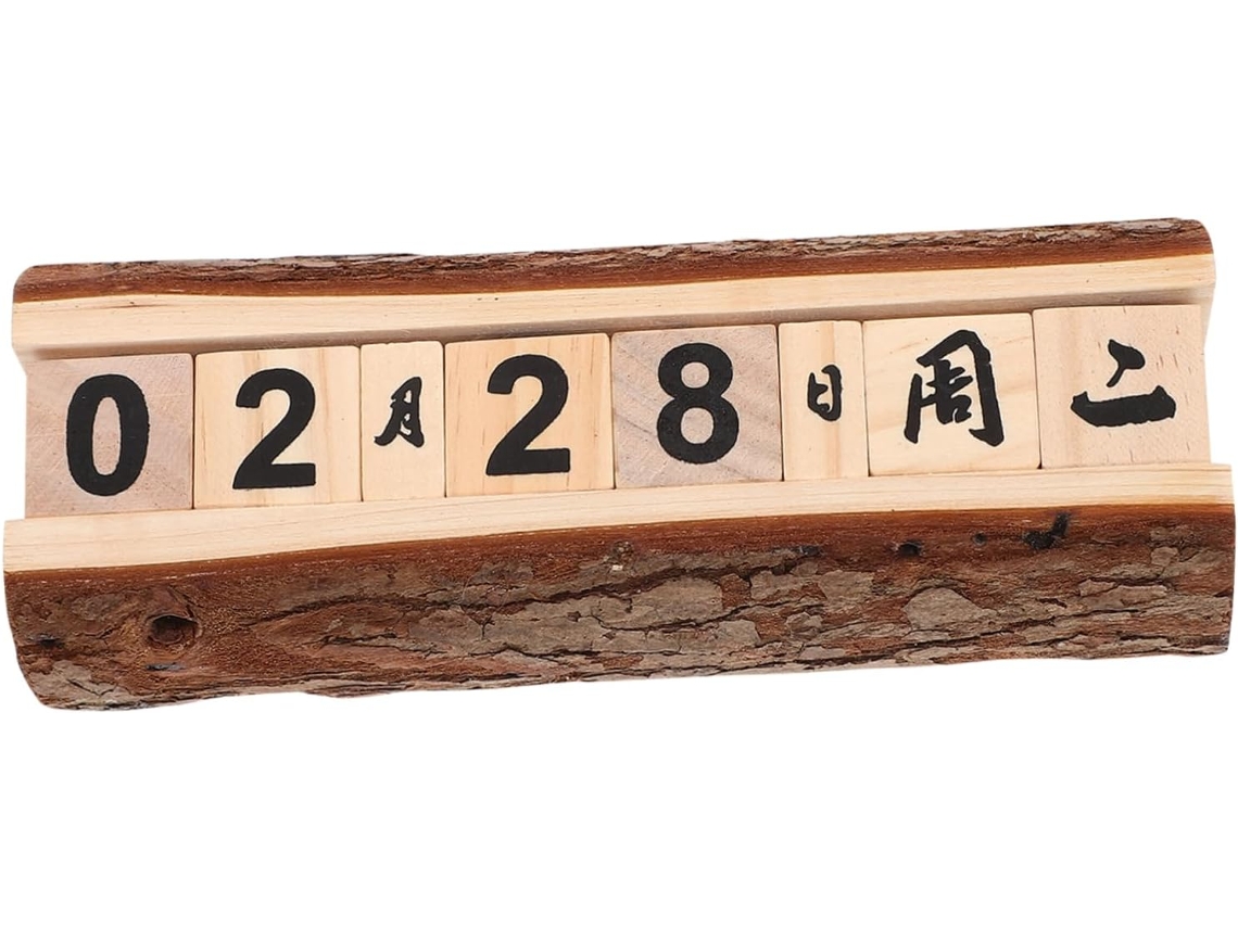 Calendário De Mesa Em Madeira Com Design Rústico. Pequeno Para Sala