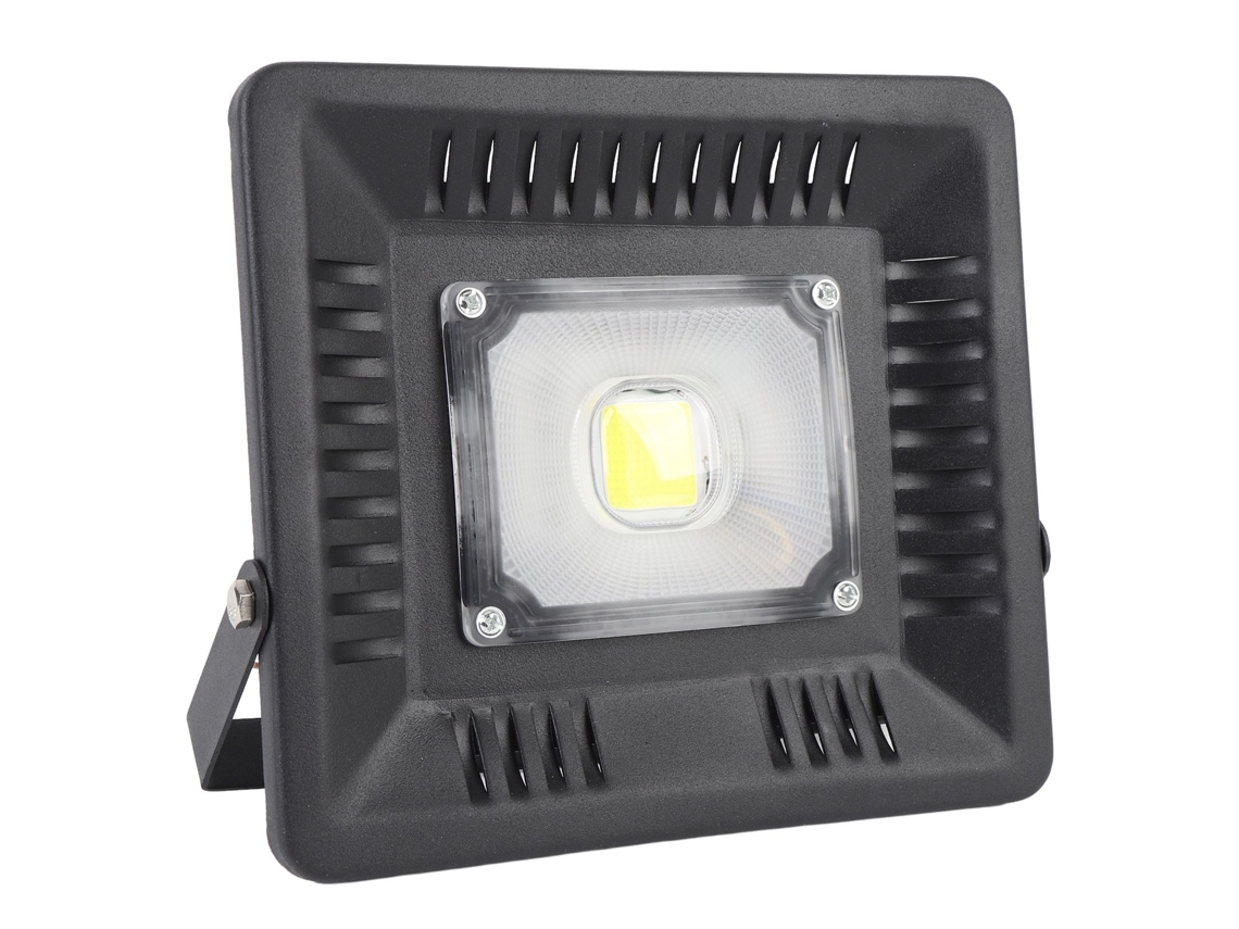 Refletor LED 2026 50w 5000lm IP65 à prova d'água para uso externo, luz branca com suporte metálico ajustável.